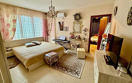 ID 15481 Trzypokojowe mieszkanie w Rich 1 Zdjęcie 7