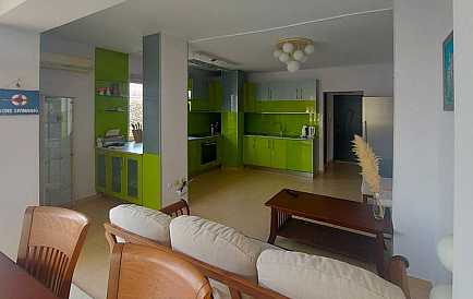ID 13661 Czteropokojowe mieszkanie w Pomorie Zdjęcie 1 