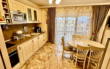 ID 13181 Luksusowy trzypokojowy apartament w Villa Florence Zdjęcie 1 