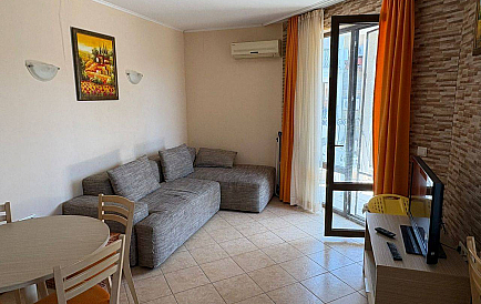 ID 14011 Trzypokojowe mieszkanie w Royal Sun Zdjęcie 1 