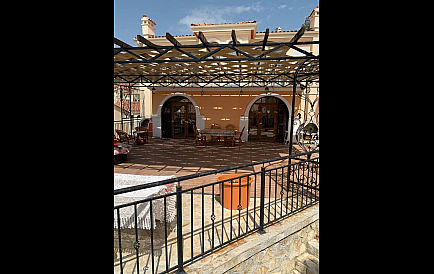 ID 10801 Dwupiętrowa willa w Villa Romana Zdjęcie 1 