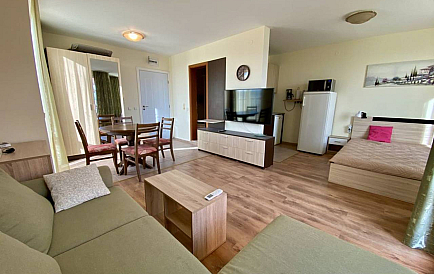 ID 11598 Duże studio w Crown Fort Club Zdjęcie 1 
