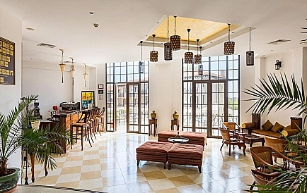 ID 844 Обзор Клиф Бич Zdjęcie 2