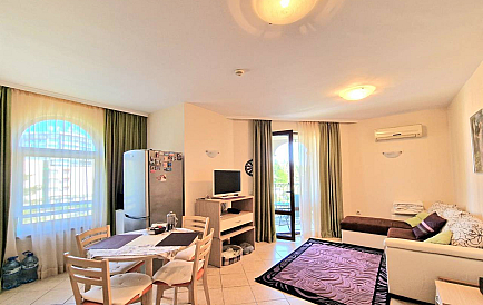 ID 14734 Trzypokojowe mieszkanie w Royal Sun Zdjęcie 1 