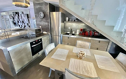 ID 14853 Pięciopokojowe mieszkanie w Esteban Zdjęcie 2